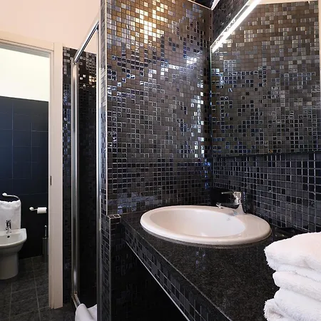 Duomo Terrace Suite Milan Exterior photo